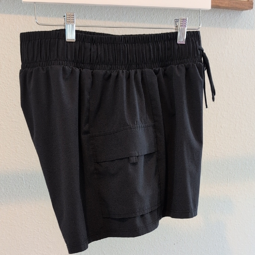 Black Cargo Shorts with Elastic Waistband and Relaxed Fit - Picture 6 of 6